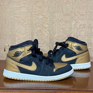 Kids' Air Jordan 1 Retro High OG Basketball Sneaker Black Gold 10 C (Child)